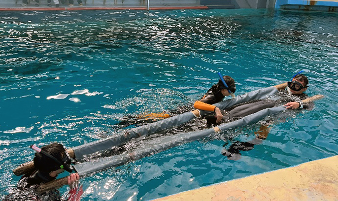 水族館に運び込まれた際の様子